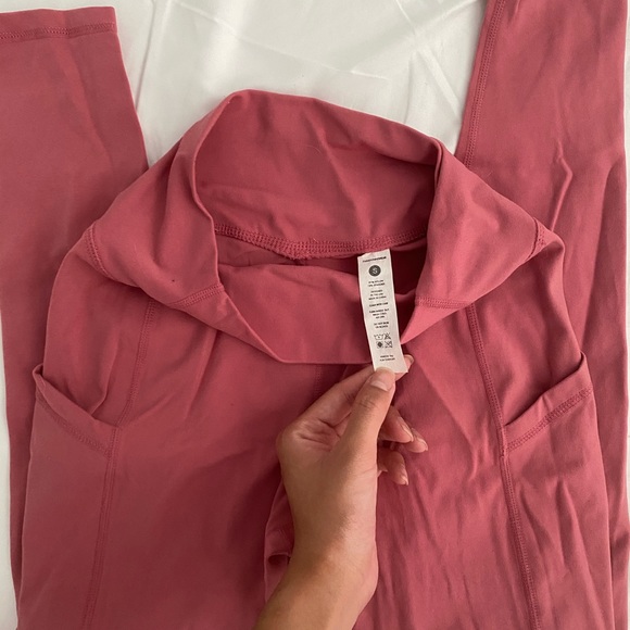 (SOLD)Paragon Sakura Leggings - Picture 3 of 4